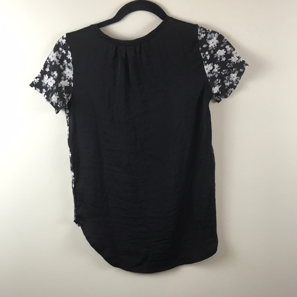 Floral top - Picture 4 of 4